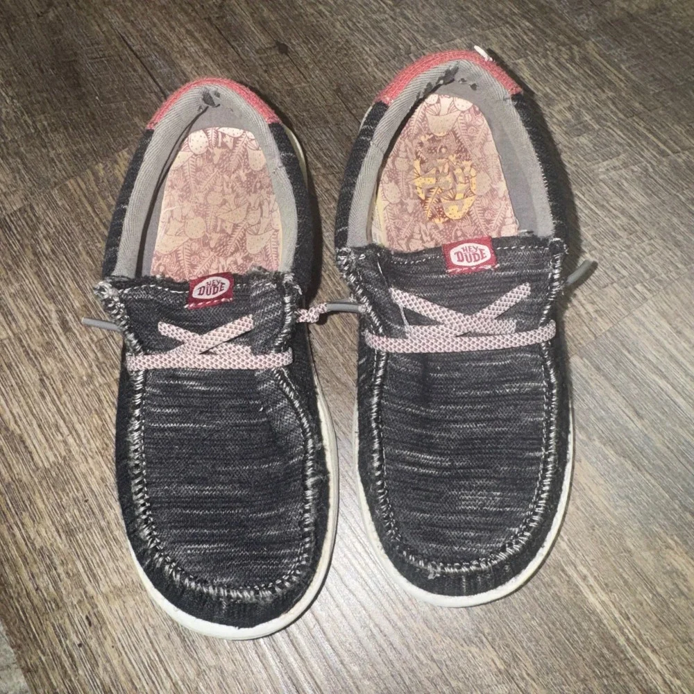 Hey Dude Wally Youth Jersey Charcoal Grey Red Mushroom Print Loafers Size K12